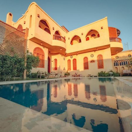 Tunis Palace - Al Fayyūm Eksteriør billede